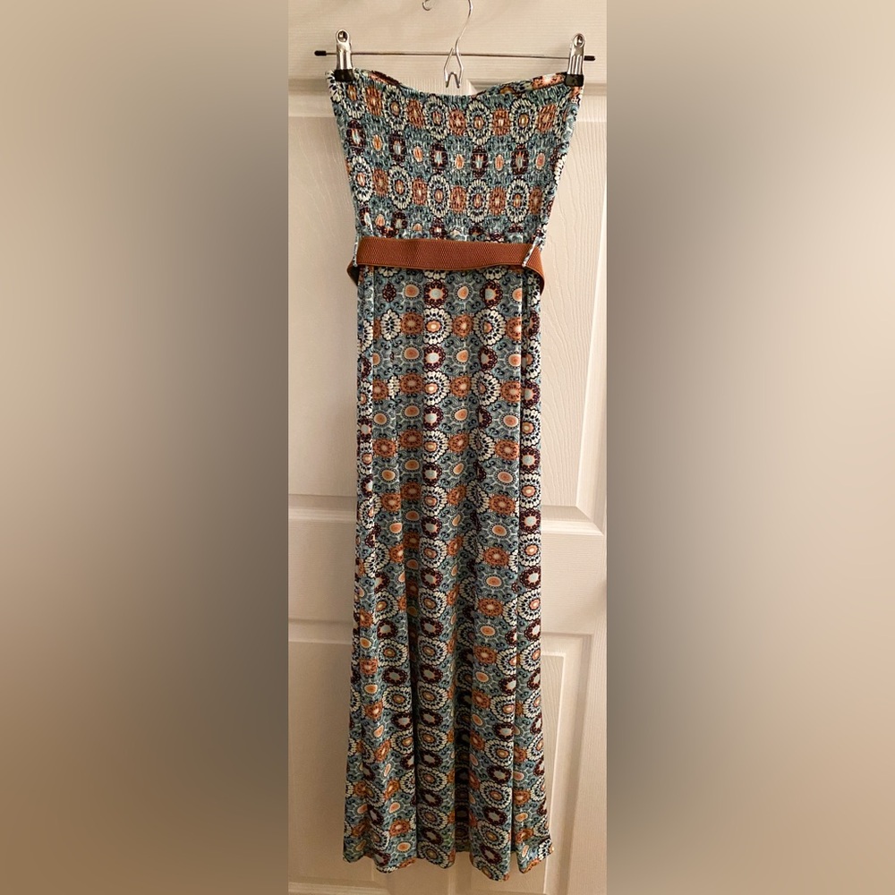 I’m in Love with Derek Strapless Boho Belted Maxi Dress Size Small Blues & Brown - Picture 2 of 5
